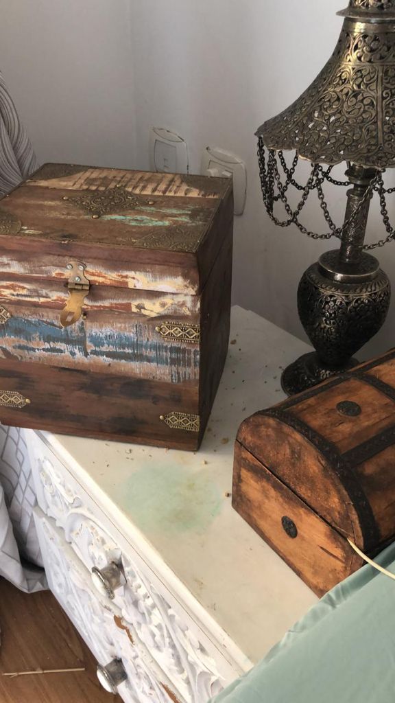 Boxed-In Beauties Wooden Jewellery Box (6inx5in)
